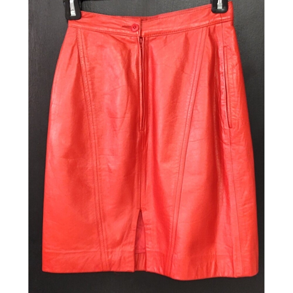 C.J Todd  / Saks Fifth Avenue /  Size 4    Red Leather Skirt  RARE FIND  Vintage